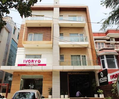 https://imgcld.yatra.com/ytimages/image/upload/t_hotel_yatra_city_desktop/v1430819826/Domestic Hotels/Hotels_New Delhi/Hotel Ivory 32/Overview.jpg